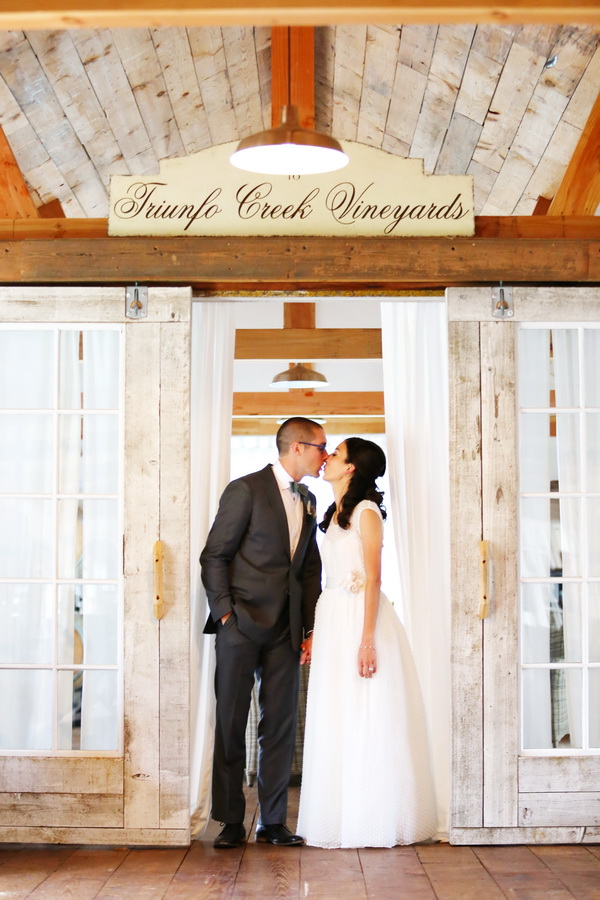 mint-and-white-wedding-in-malibu