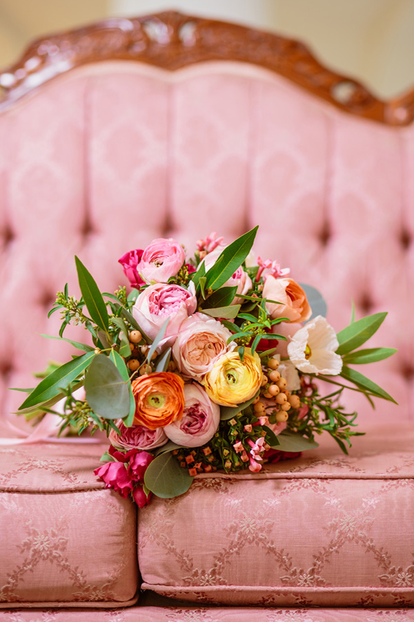 modern-meets-organic-spring-wedding