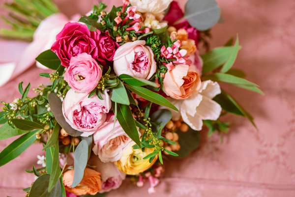 modern-meets-organic-spring-wedding