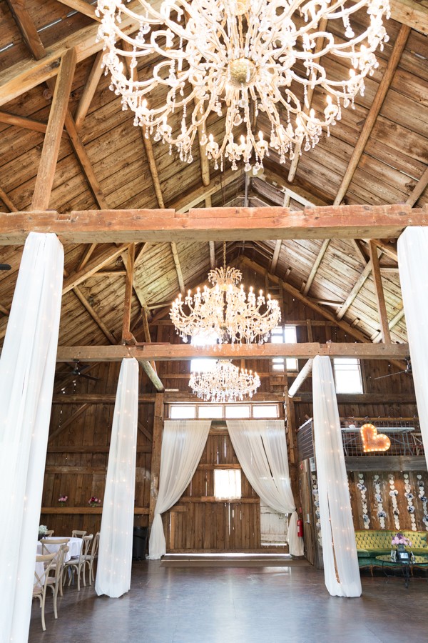 new-hampshire-chic-rustic-farm-wedding