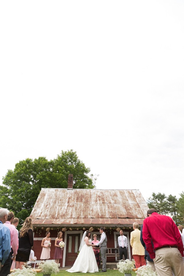 new-hampshire-chic-rustic-farm-wedding