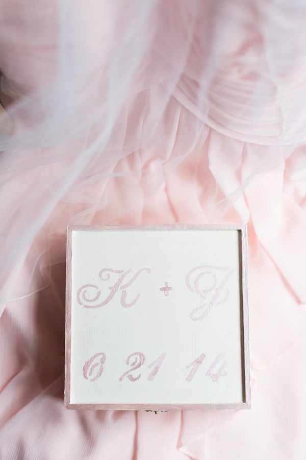 new-hampshire-chic-rustic-farm-wedding
