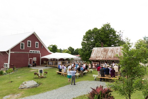 new-hampshire-chic-rustic-farm-wedding