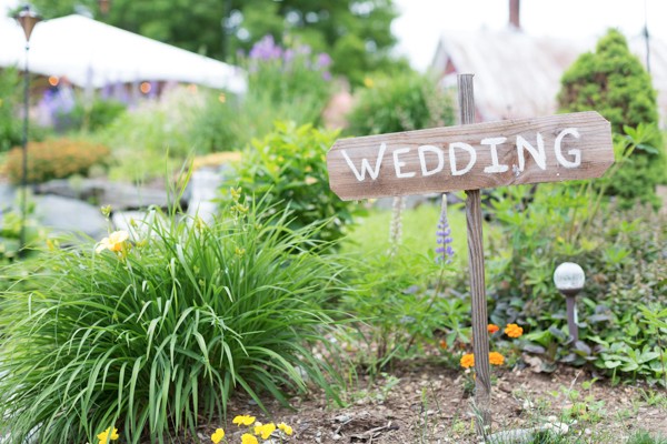 new-hampshire-chic-rustic-farm-wedding