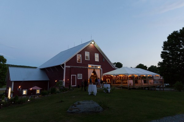 new-hampshire-chic-rustic-farm-wedding