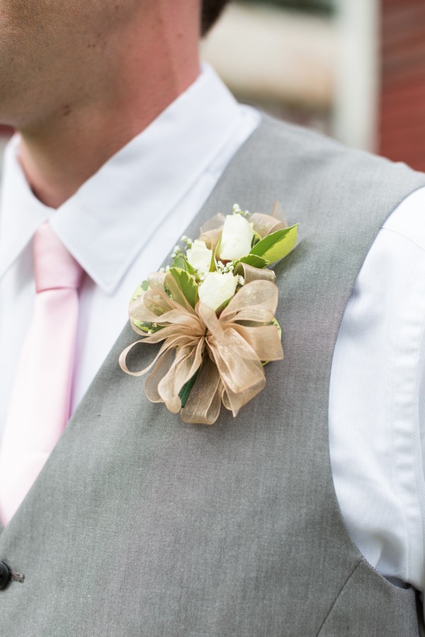 new-hampshire-chic-rustic-farm-wedding