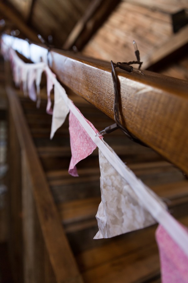 new-hampshire-chic-rustic-farm-wedding