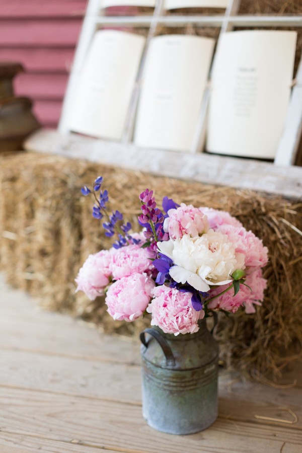 new-hampshire-chic-rustic-farm-wedding