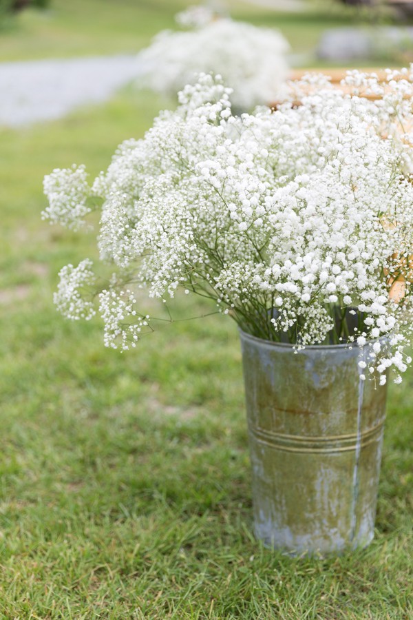 new-hampshire-chic-rustic-farm-wedding