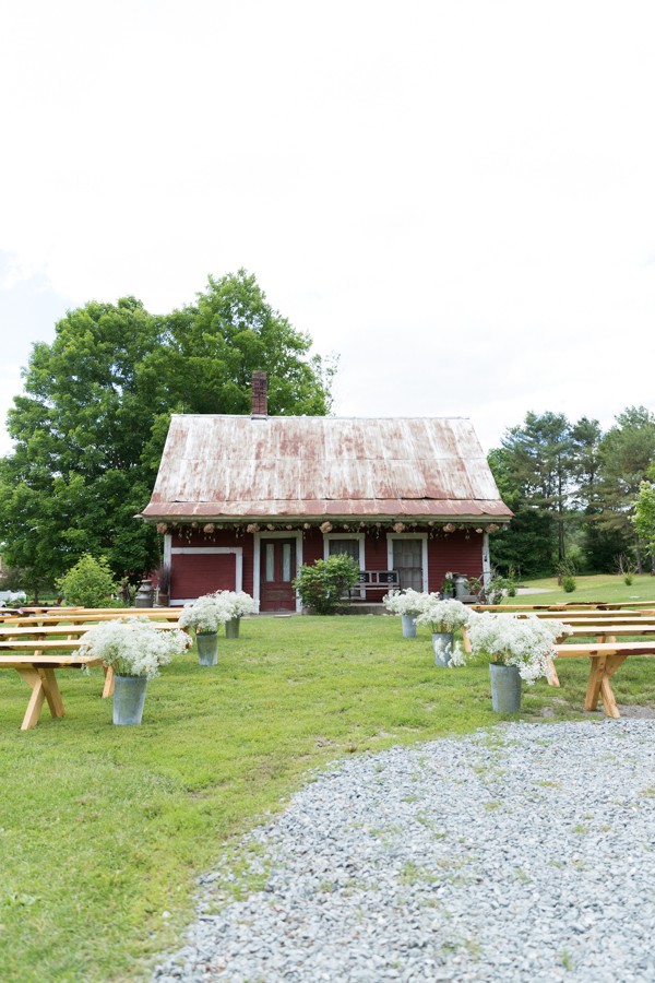 new-hampshire-chic-rustic-farm-wedding