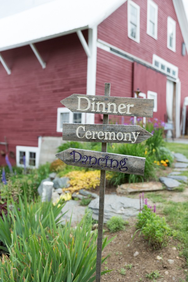 new-hampshire-chic-rustic-farm-wedding