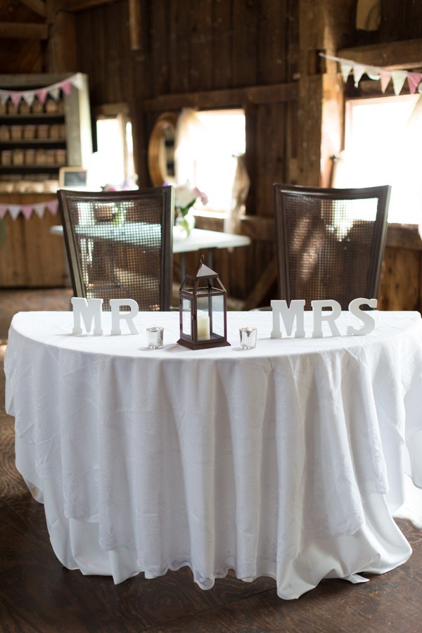 new-hampshire-chic-rustic-farm-wedding