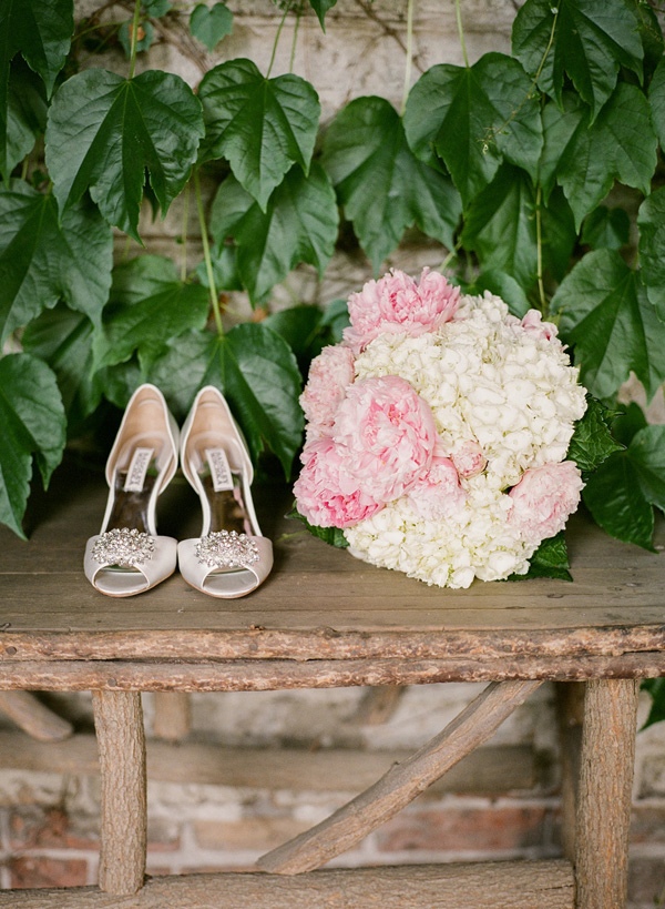 princess-pink-and-gold-wedding