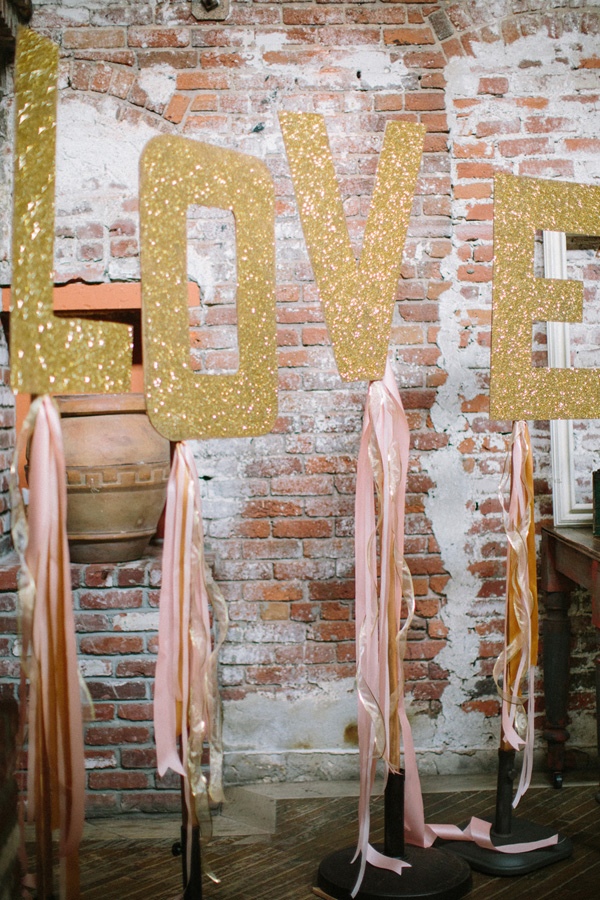 princess-pink-and-gold-wedding