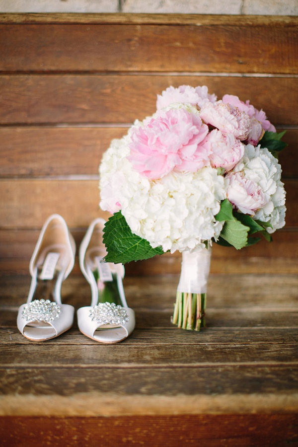 princess-pink-and-gold-wedding