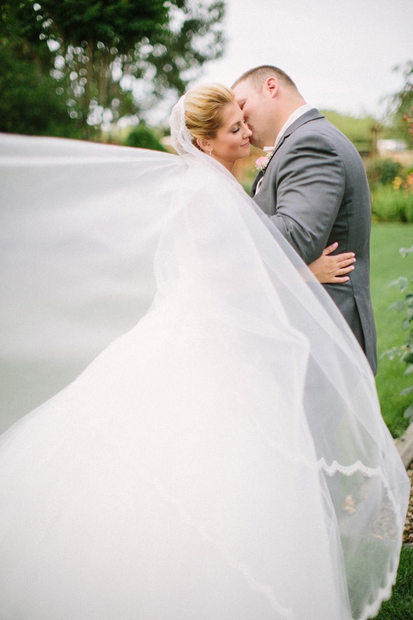princess-pink-and-gold-wedding
