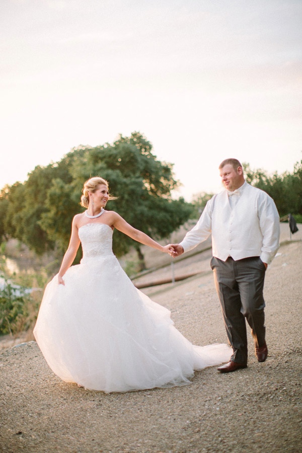 princess-pink-and-gold-wedding