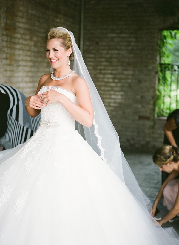 princess-pink-and-gold-wedding