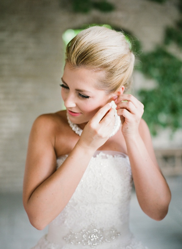 princess-pink-and-gold-wedding