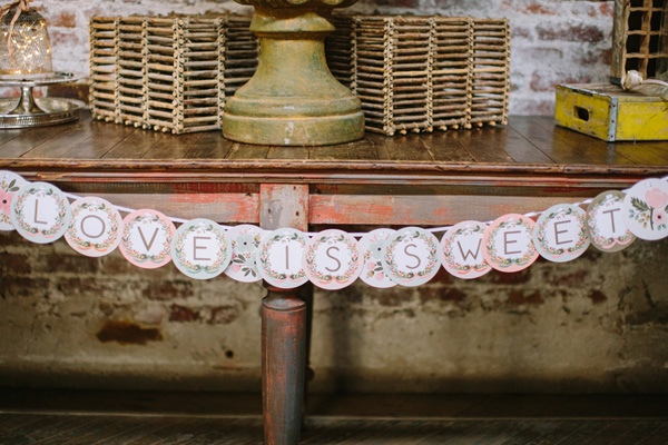 princess-pink-and-gold-wedding