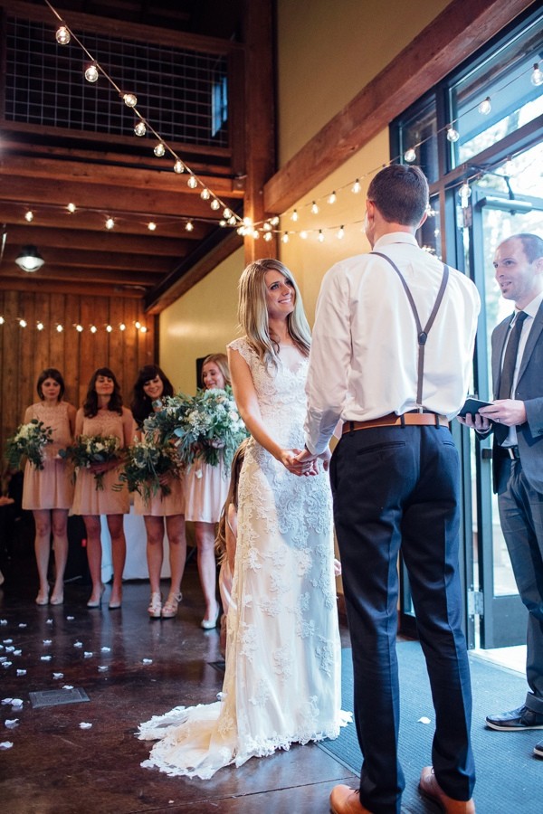 rainy-and-ravishing-rustic-wedding