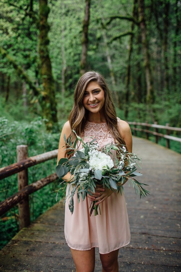 rainy-and-ravishing-rustic-wedding