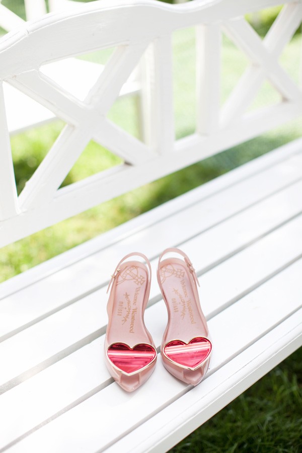 red-and-white-retro-wedding