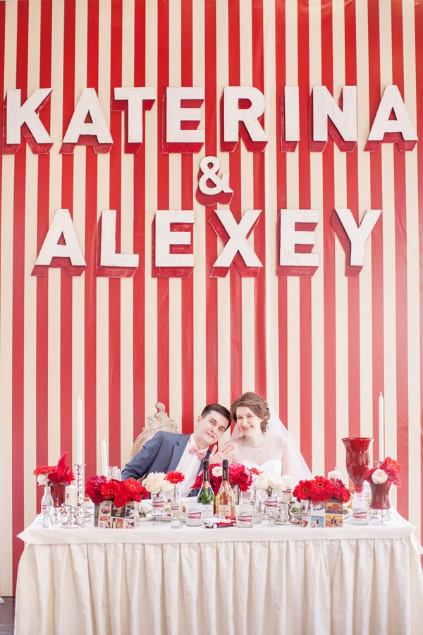 red-and-white-retro-wedding