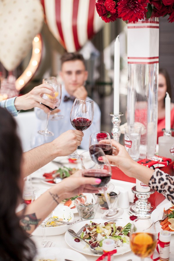 red-and-white-retro-wedding