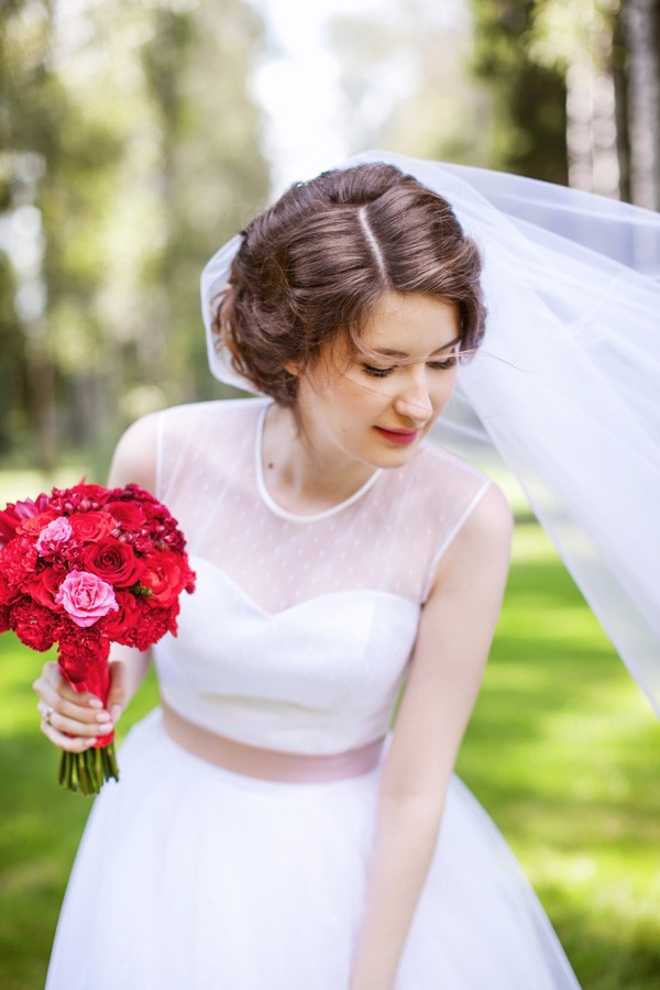 red-and-white-retro-wedding