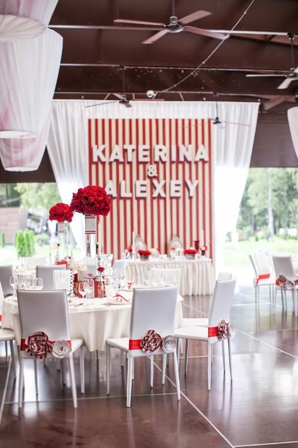 red-and-white-retro-wedding