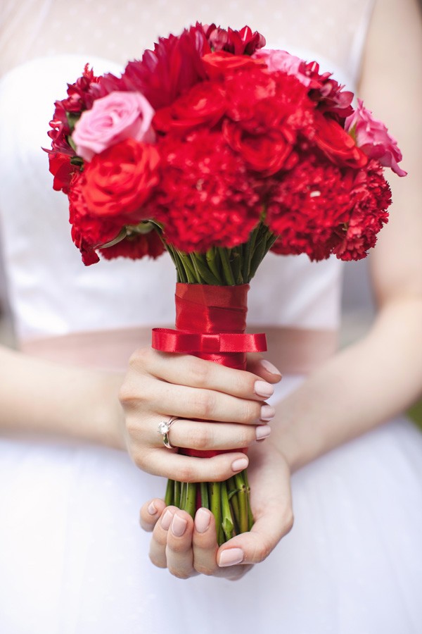 red-and-white-retro-wedding