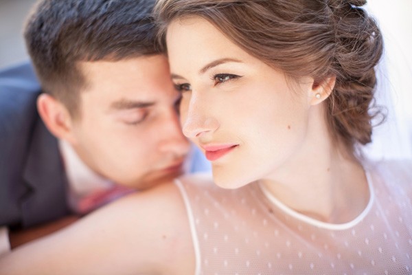 red-and-white-retro-wedding