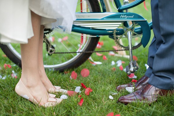 red-and-white-retro-wedding