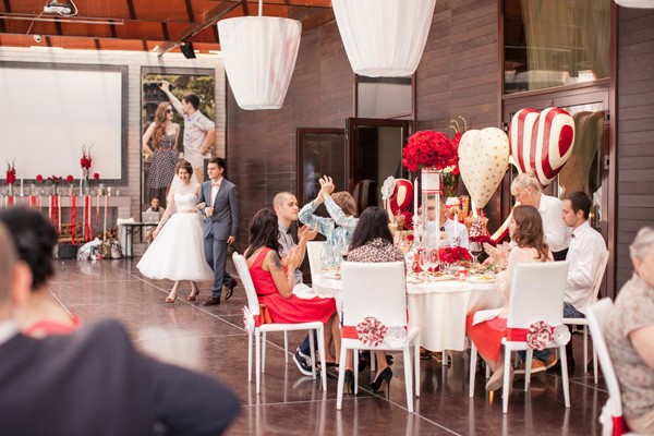 red-and-white-retro-wedding