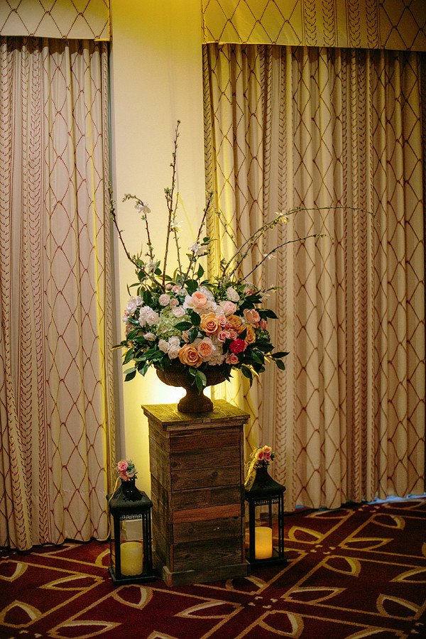 san-diego-pretty-pink-and-gold-wedding