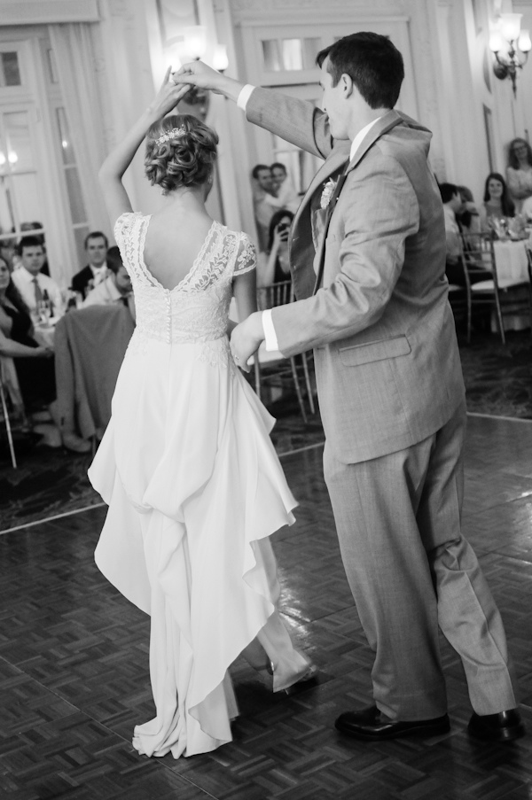 southern-wedding-filled-with-beauty