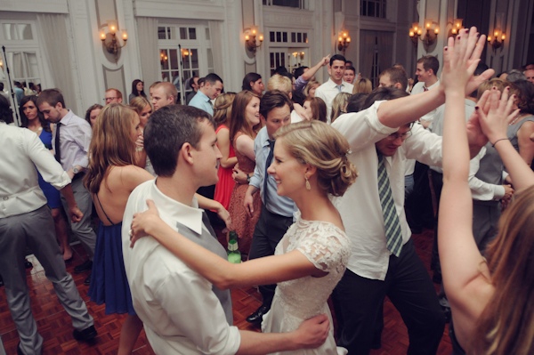 southern-wedding-filled-with-beauty