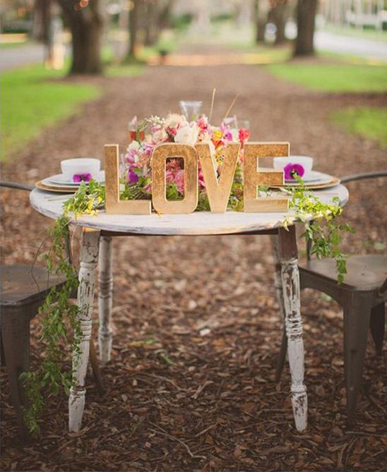 15-darling-sweetheart-tables