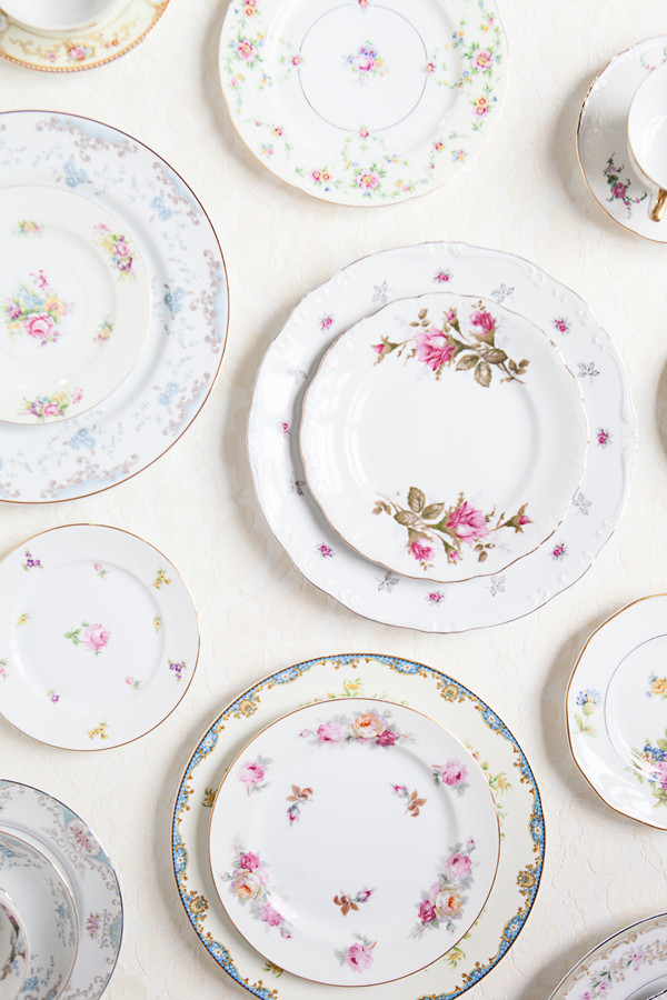 1960s-tea-party-bridal-shower-ideas