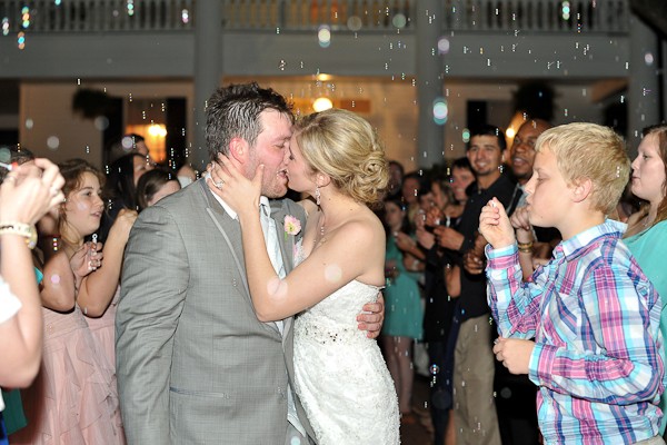 a-wedding-full-of-style-and-smiles