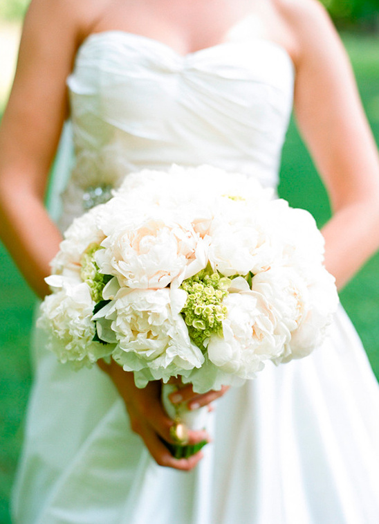 gorgeous wedding bouquet