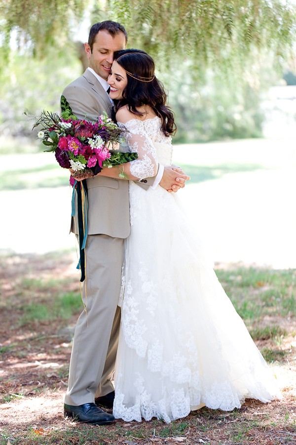 boho-pretty-plum-wedding