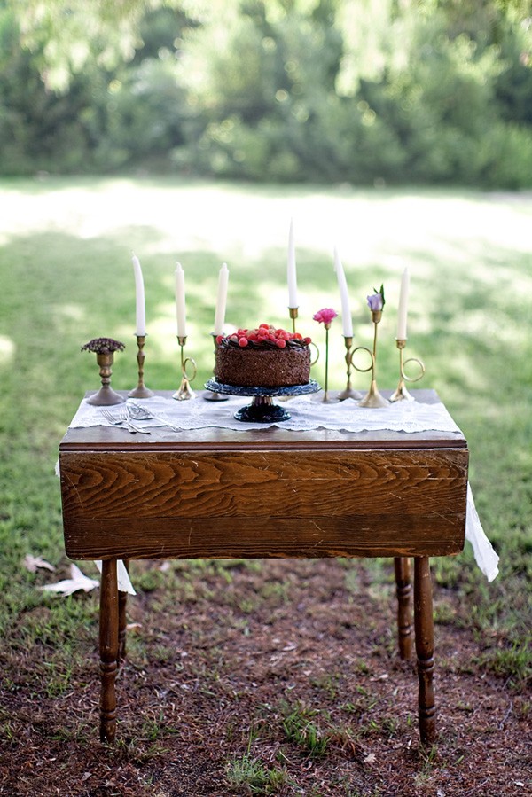 boho-pretty-plum-wedding