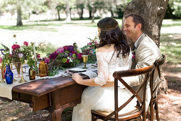 boho-pretty-plum-wedding