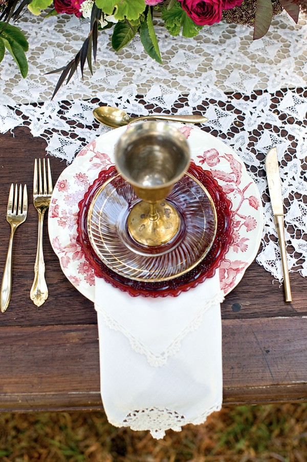 boho-pretty-plum-wedding