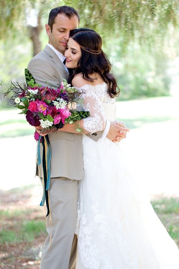 boho-pretty-plum-wedding
