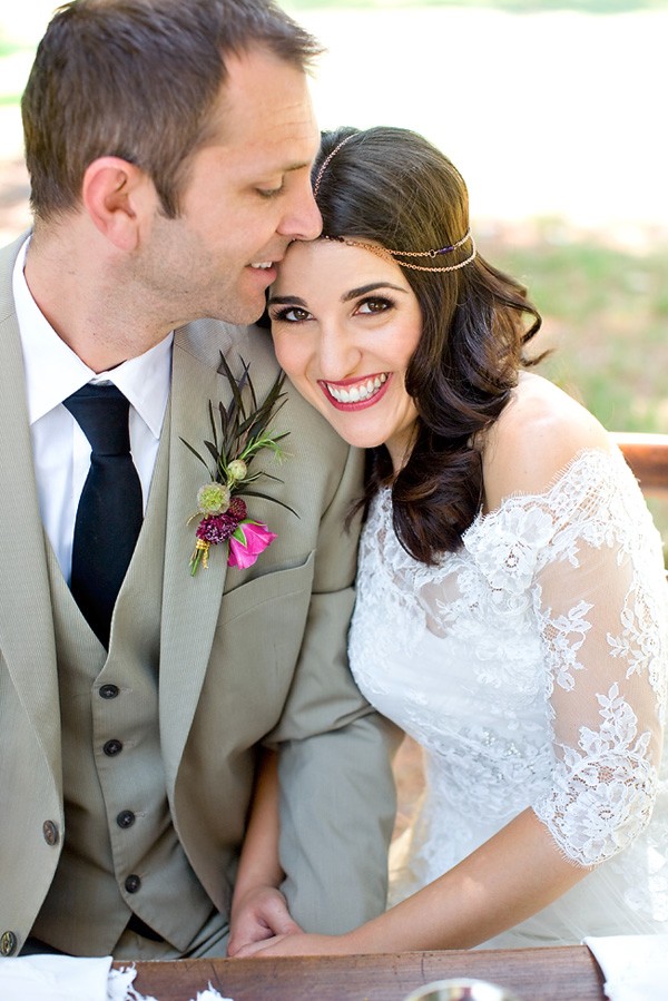 boho-pretty-plum-wedding
