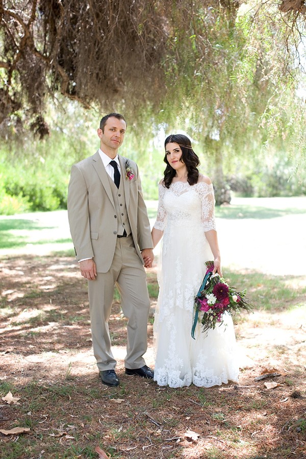 boho-pretty-plum-wedding