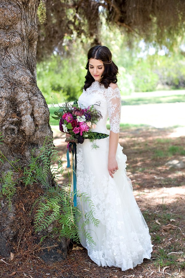 boho-pretty-plum-wedding
